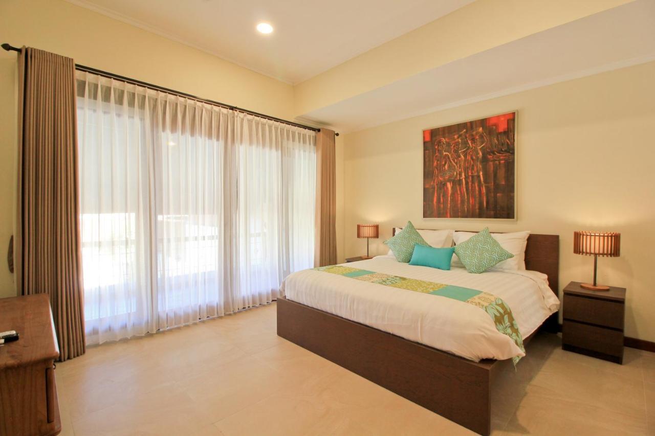 Uma Lima Villa Batu Belig - Close To The Beach Canggu Eksteriør billede
