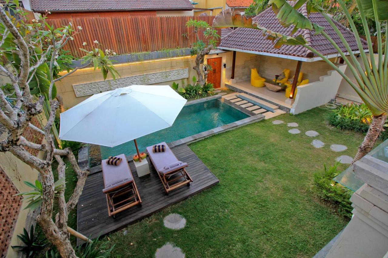Uma Lima Villa Batu Belig - Close To The Beach Canggu Eksteriør billede