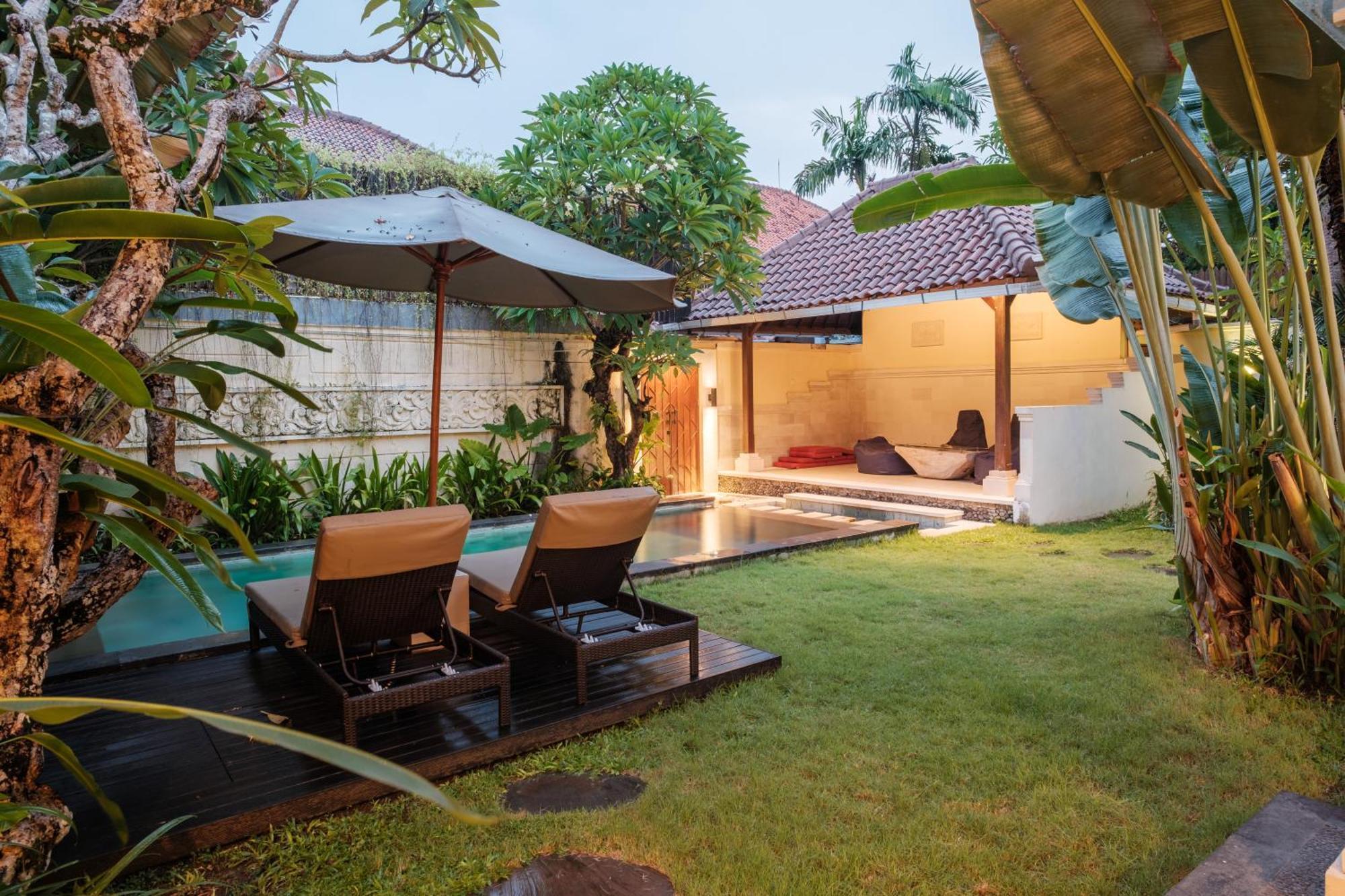 Uma Lima Villa Batu Belig - Close To The Beach Canggu Eksteriør billede