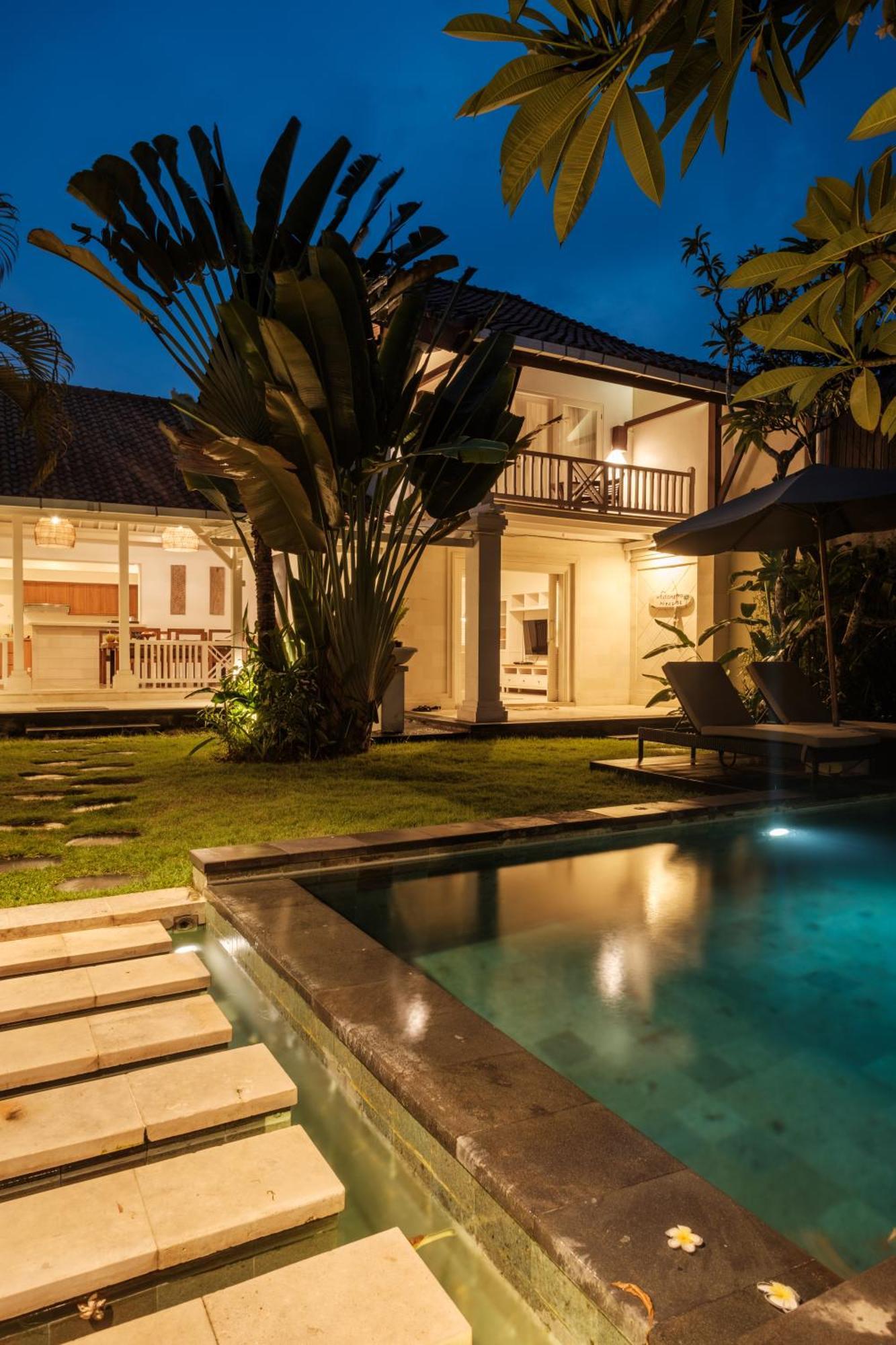 Uma Lima Villa Batu Belig - Close To The Beach Canggu Eksteriør billede