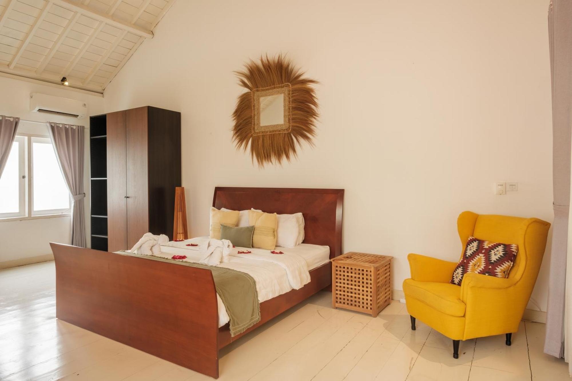 Uma Lima Villa Batu Belig - Close To The Beach Canggu Eksteriør billede