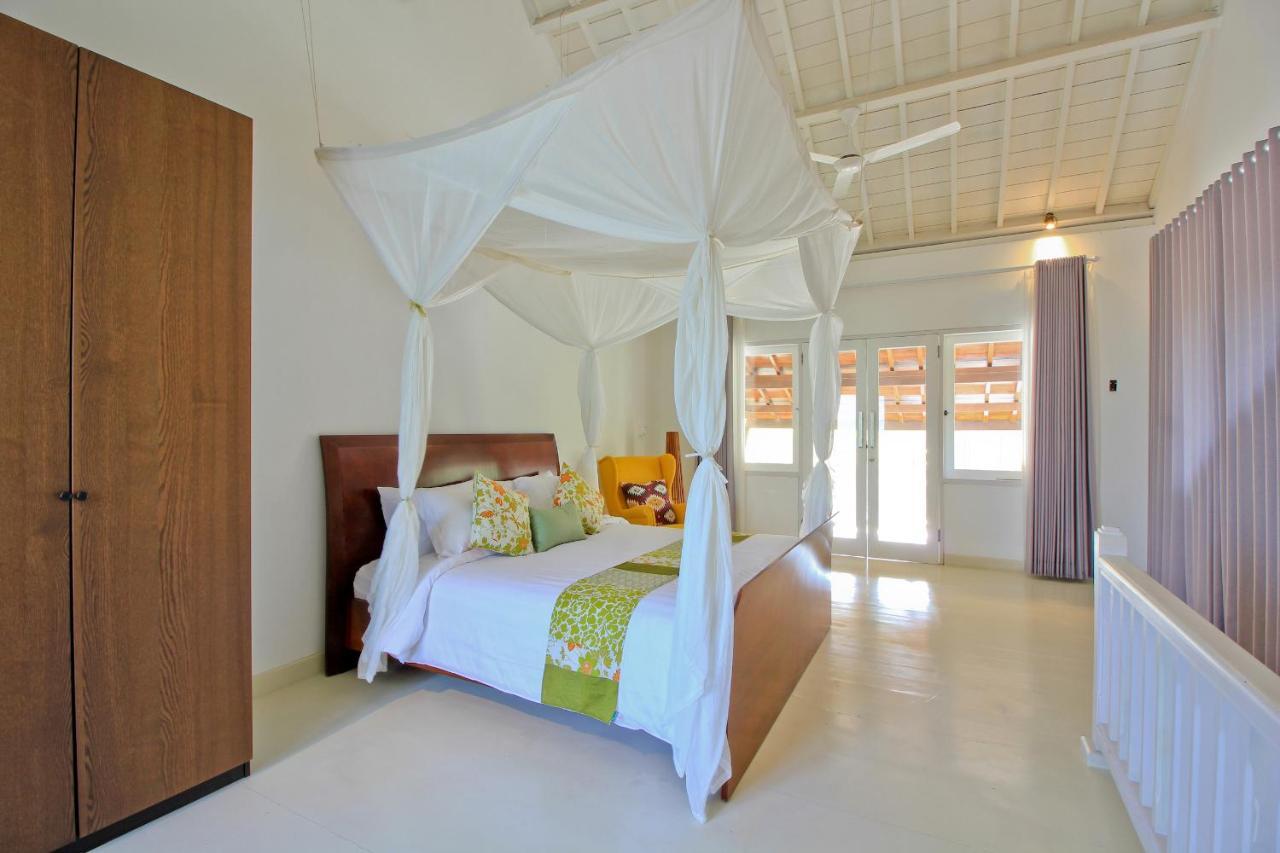 Uma Lima Villa Batu Belig - Close To The Beach Canggu Eksteriør billede